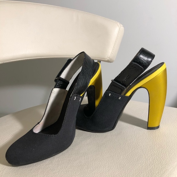 CNC Costume National Shoes - Costume National Stunning heels!!!